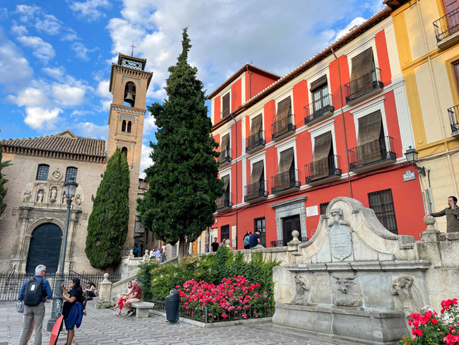 Plaza de Santa Ana, Granada